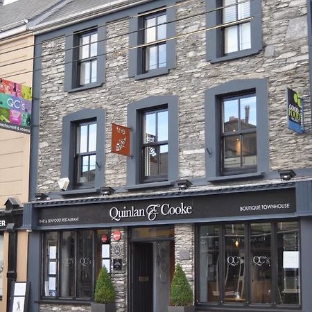 Quinlan & Cooke Boutique Townhouse And Qcs Seafood Restaurant Hotell Cahersiveen Exteriör bild