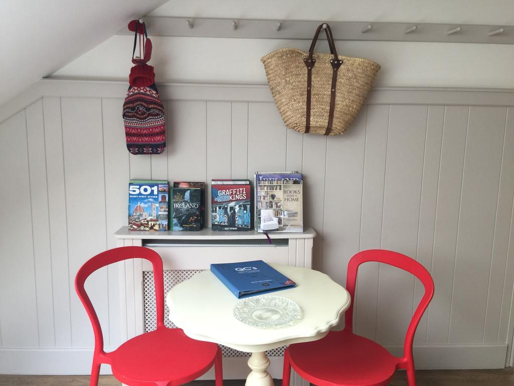 Quinlan & Cooke Boutique Townhouse And Qcs Seafood Restaurant Hotell Cahersiveen Exteriör bild