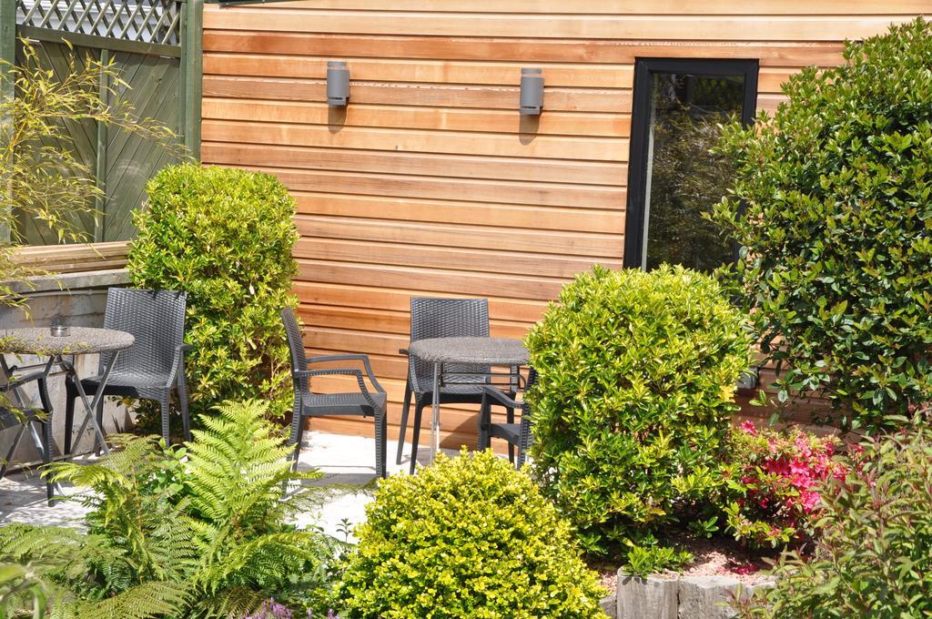 Quinlan & Cooke Boutique Townhouse And Qcs Seafood Restaurant Hotell Cahersiveen Exteriör bild