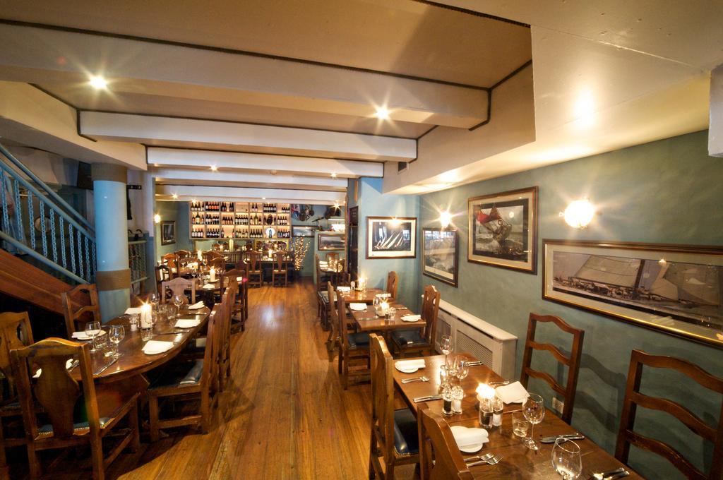 Quinlan & Cooke Boutique Townhouse And Qcs Seafood Restaurant Hotell Cahersiveen Exteriör bild