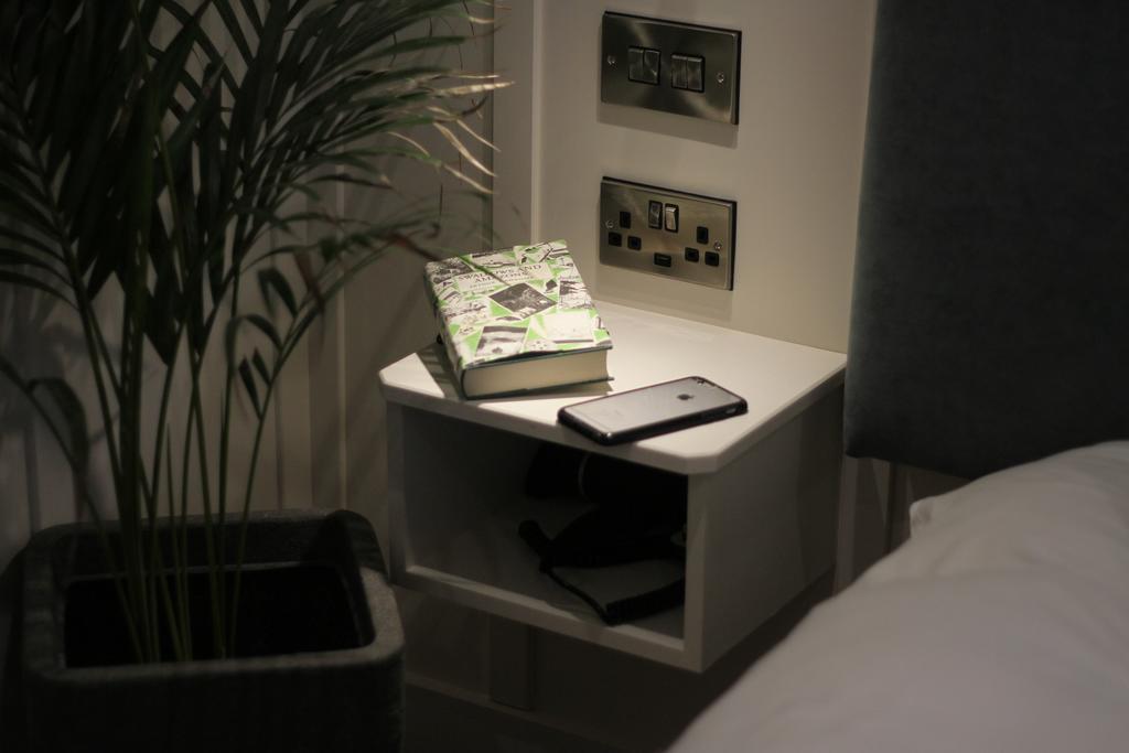 Quinlan & Cooke Boutique Townhouse And Qcs Seafood Restaurant Hotell Cahersiveen Exteriör bild